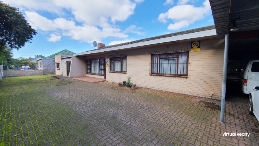 4 Bedroom Property for Sale in Thornton Western Cape